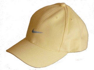 NIKE CASQUETTE BALL JAUNE